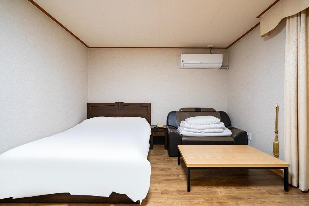 Oceanview Resortel Boryeong Buitenkant foto