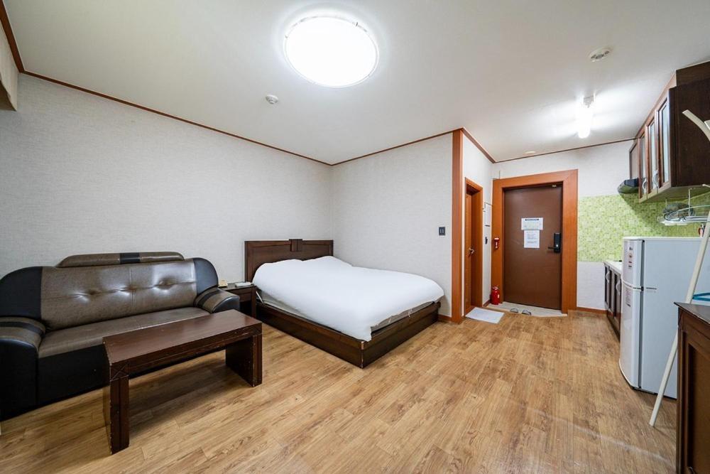 Oceanview Resortel Boryeong Buitenkant foto