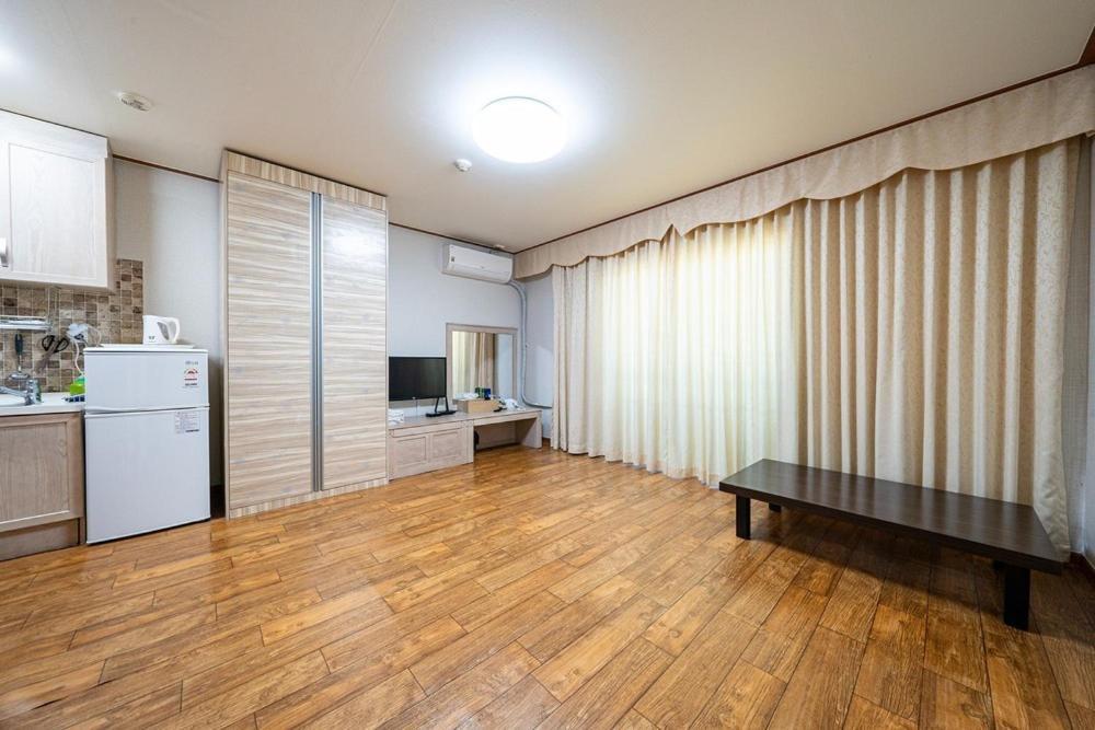 Oceanview Resortel Boryeong Buitenkant foto