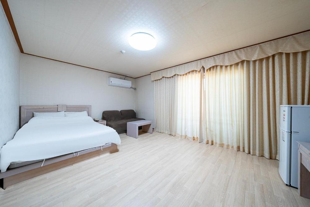 Oceanview Resortel Boryeong Buitenkant foto