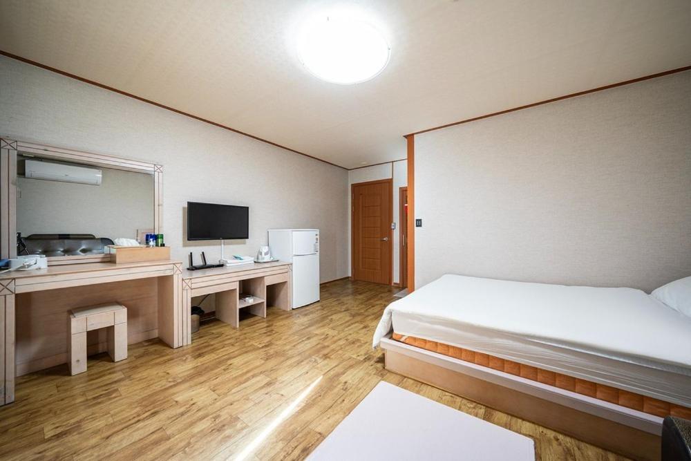 Oceanview Resortel Boryeong Buitenkant foto